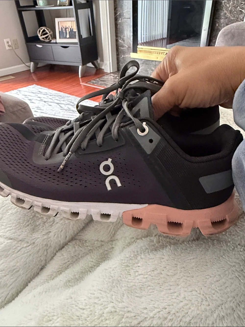 On Running Cloudflow Shoes in Rock | Rose 7 - Picture 5 of 8